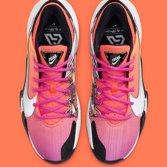 Nike Sneakers - Picture 7 of 17